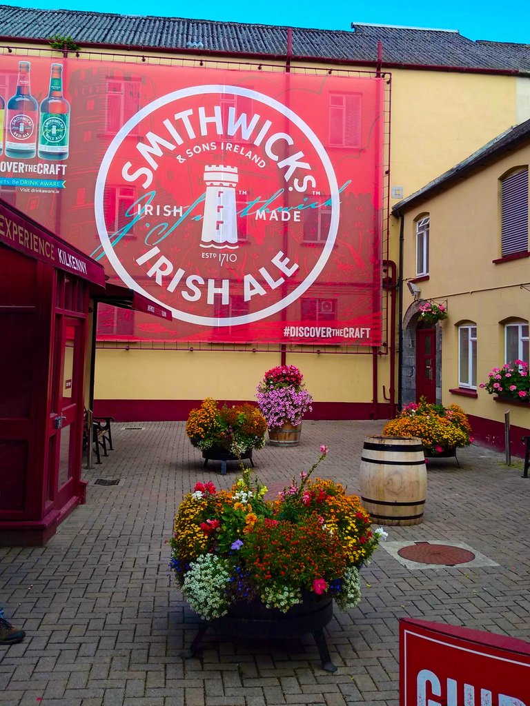 Smithwick Ale Sign.jpg