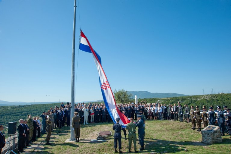 16_obljetnica_vojnoredarstvene_operacije_Oluja_05082011_Kninska_tvrdjava_155.jpg