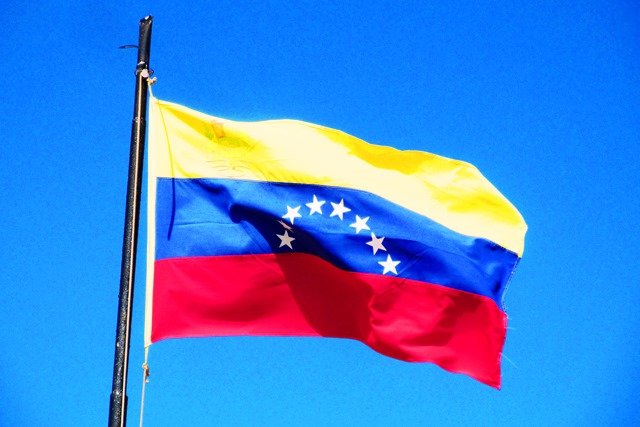 Bandera Venezuela.jpg