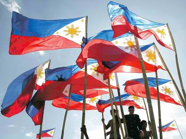 Philippine-flag-National-Flag-Day-Inquirer-file-photo-620x465.jpg