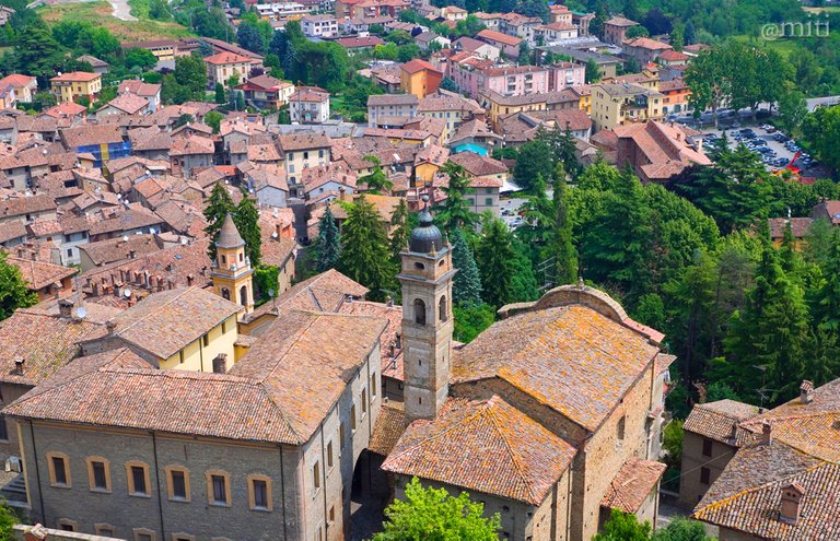 castellarquato vista OD.jpg