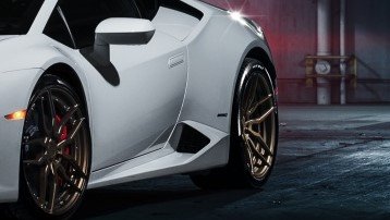 adv1_lamborghini_huracan-1366x768 (2).jpg