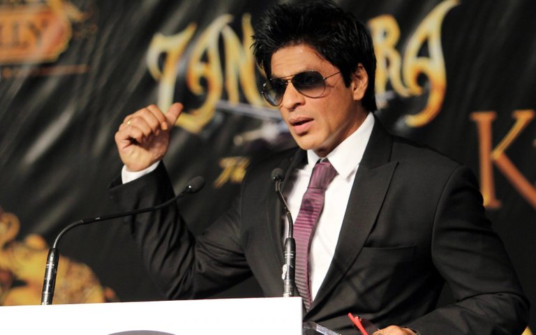 latest-shahrukh-khan-images.jpg