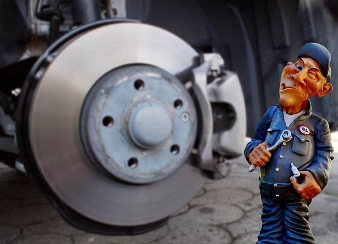 auto-mechanic-2829141__480.jpg