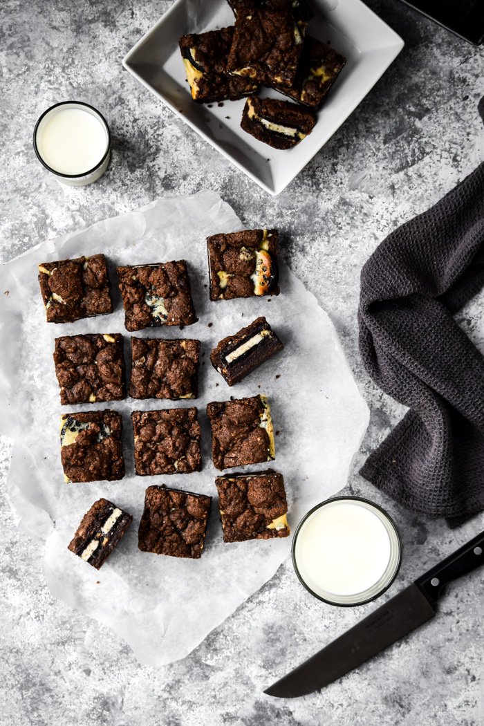 Cookies & Cream Cheesecake Brownie Bars-8.jpg