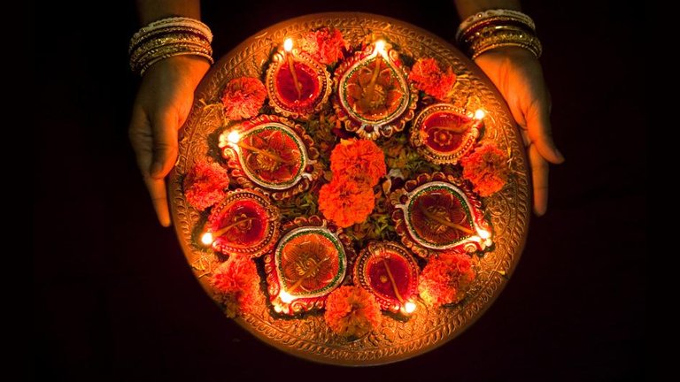 diwali_candles.adapt.945.1.jpg