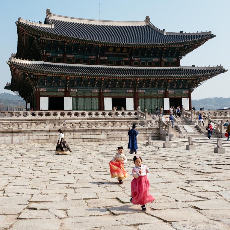 Seoul Gyeongbokgung South Korea Street Travel Documentary Photographer-1.jpg