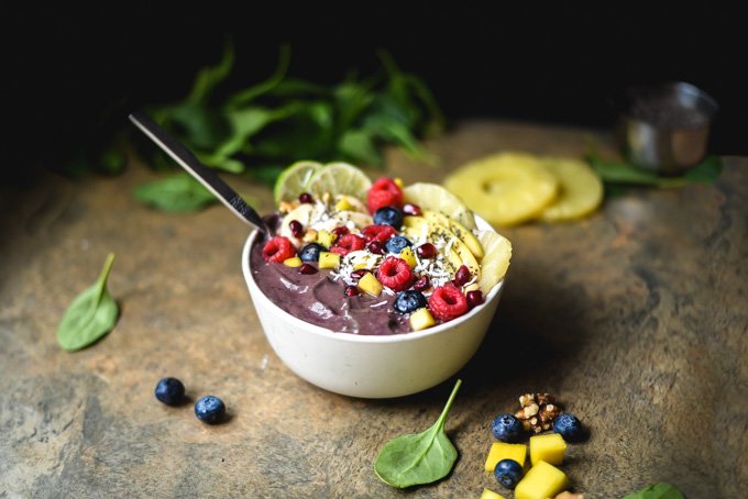 Acai Mango Detox Smoothie Bowls (5).jpg