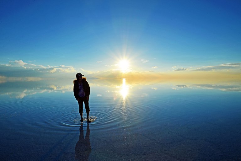 Salar_de_Uyuni_2013.jpg