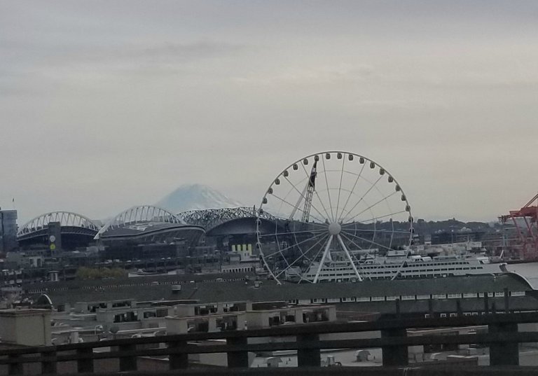 Seattle_Rainier.jpg