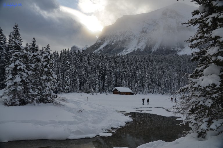 lake louise3.jpg