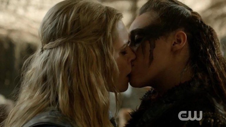 ClexaFirstKiss.jpg