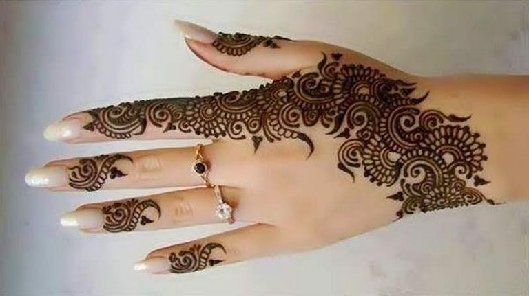 2017-new-year-mehndi-designs.jpg