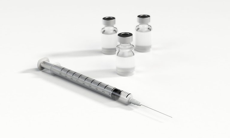 syringe-1884758_960_720.jpg