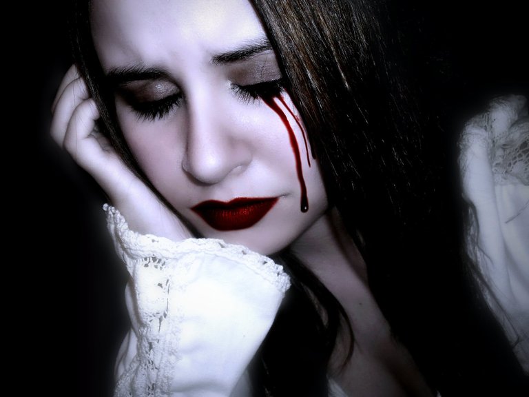 blood gothic crying 1824x1368 wallpaper_www.wallpapername.com_50.jpg