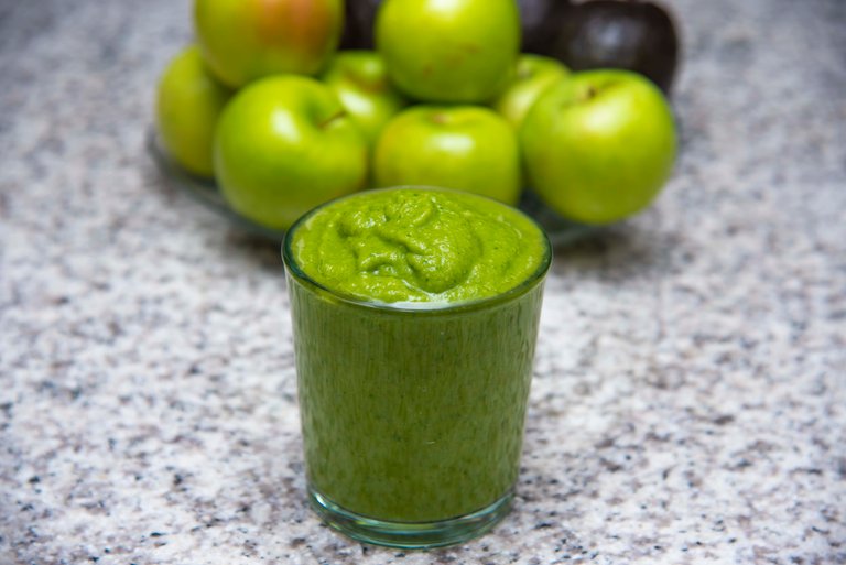 bok choy-gai lan smoothy.jpg