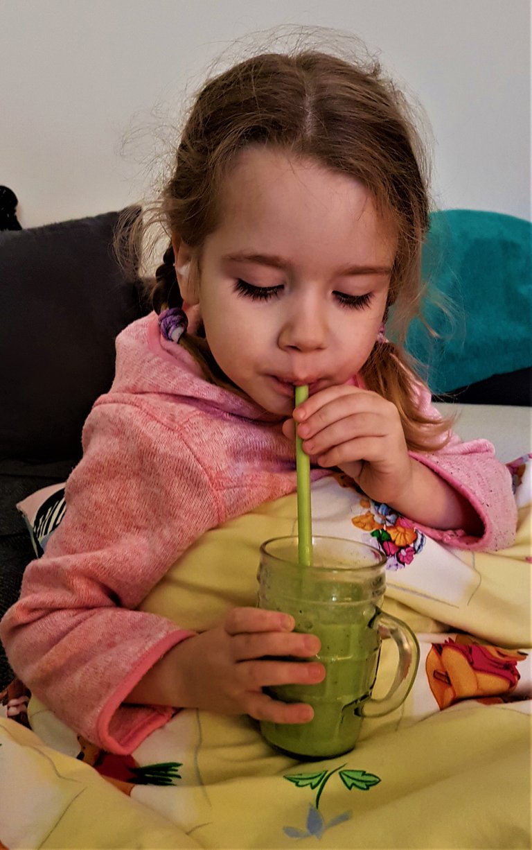 green smoothie.jpeg