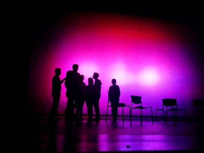 normal_no-apagues-la-luz-teatro-plasencia.jpeg