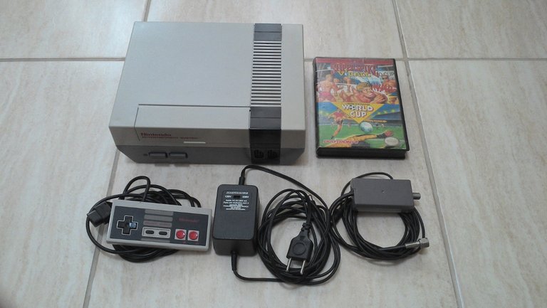 nes-action-set-original-nintendo-8-bits-nintendinho-15890-mlb20109424299_062014-f.jpg