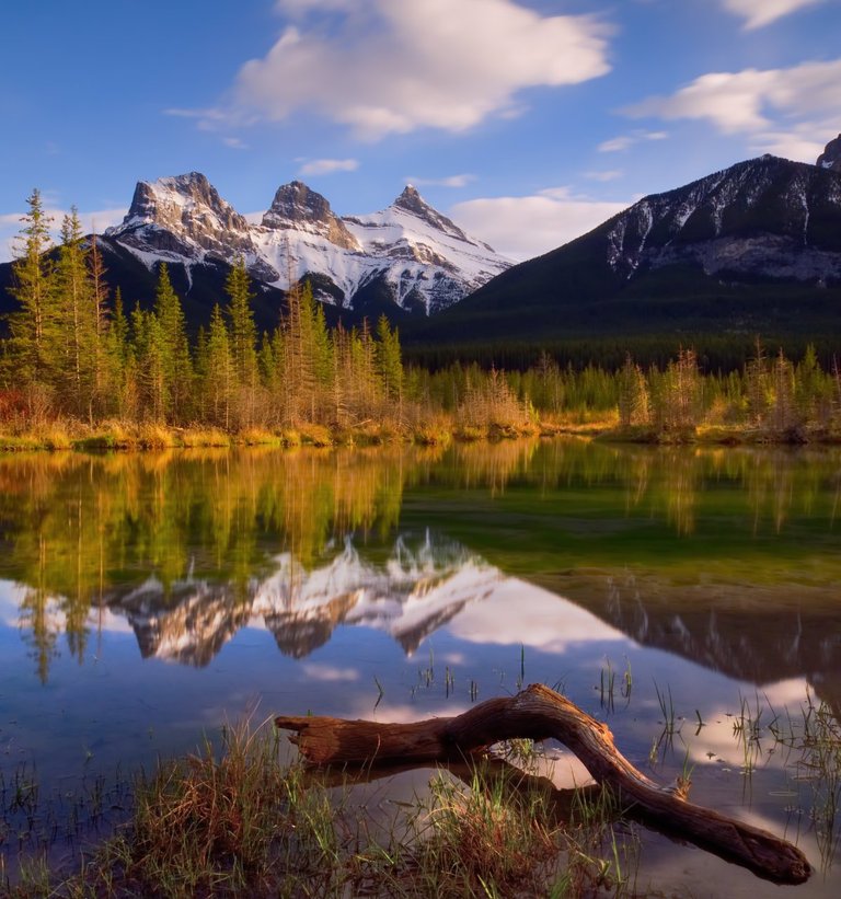 jessicaoutside.com-P5193783-1-three-sisters-canmore-1280.jpg