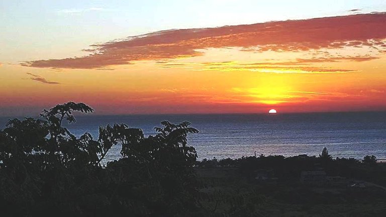 Atardecer playa manzanillo.jpg