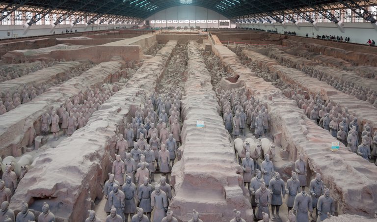 Xian_China_Terracotta-Army-Museum-02.jpg