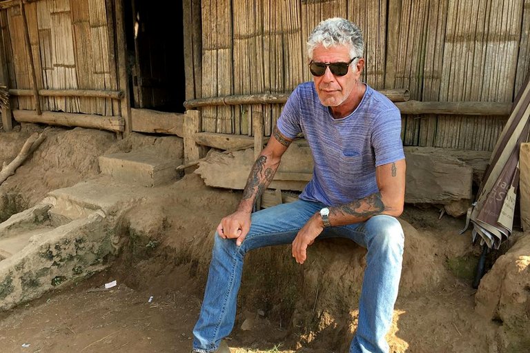 jet-set-anthony-bourdain-travel-02.jpg