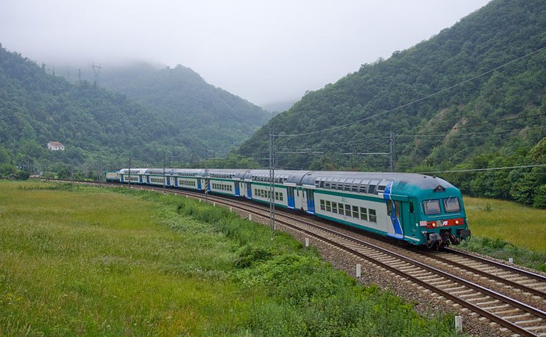 800px-Treno_2P_Casaralta.jpg