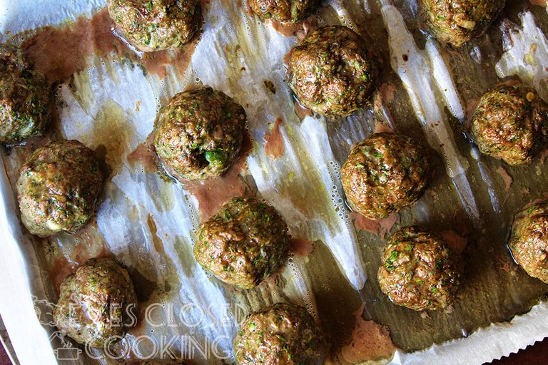 Eyes-Closed-Cooking---Egyptian-Kofta-Meatballs---04.jpg