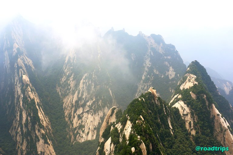 Huashan_2.jpg