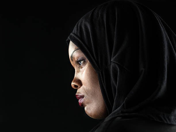 profile-of-an-african-muslim-woman-picture-id499934100-2.jpeg