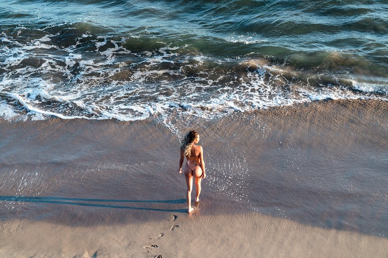 Val Mercado Walking on the Beach in Malibu-3.jpg