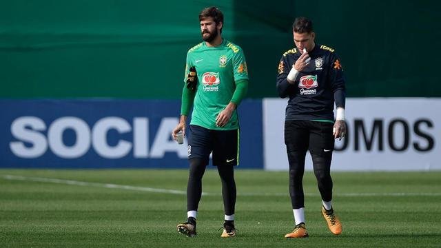 Alisson_Becker_-_Ederson_Moraes.jpg