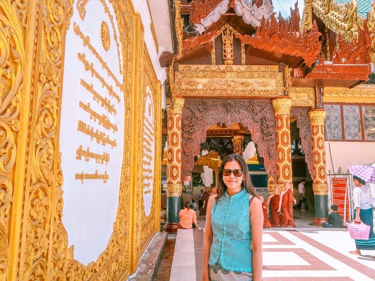 shwedagon pagoda yangon myanmar3.jpg