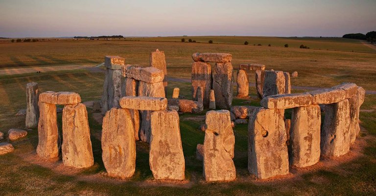 stonehenge-aerial.jpg