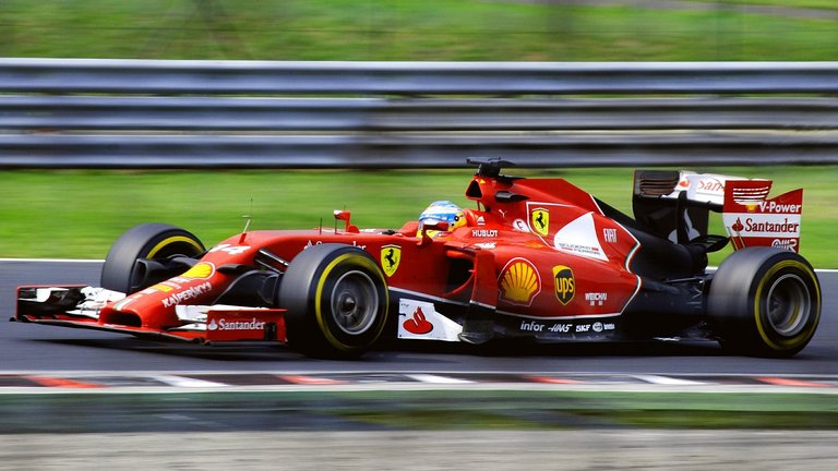 Ferrari1.jpg