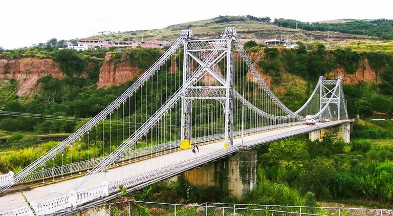 puente libertador.jpg