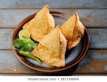 veg-samosa-260nw-287199884.jpg