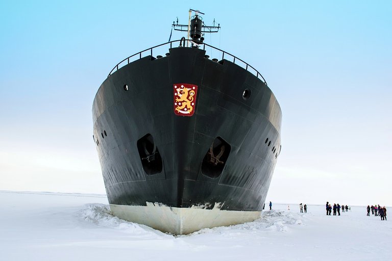 icebreaker-2174029_960_720.jpg