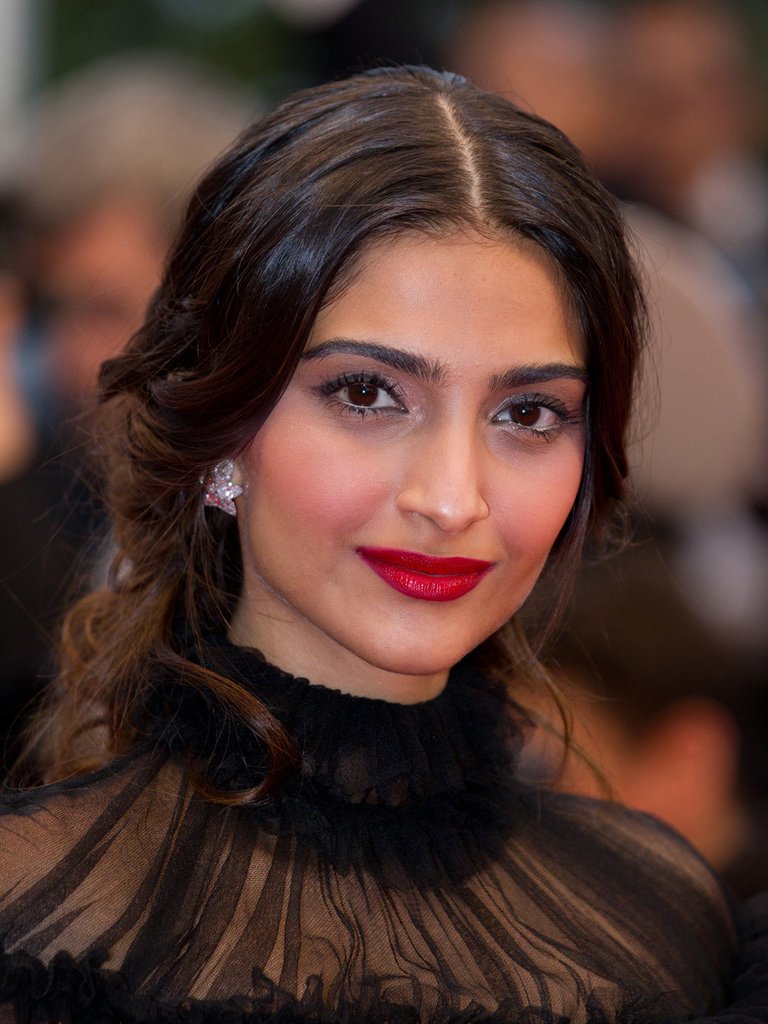 sonam kapoor.jpg