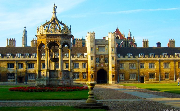 Trinity College, Cambridge.jpg