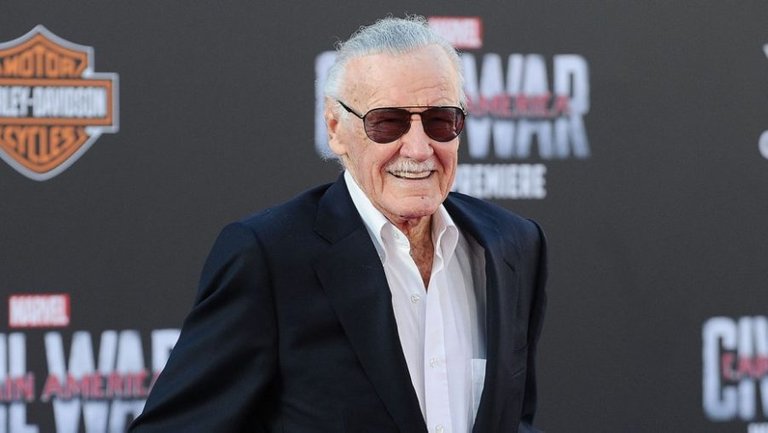 stan-lee-e1542049417570.jpg