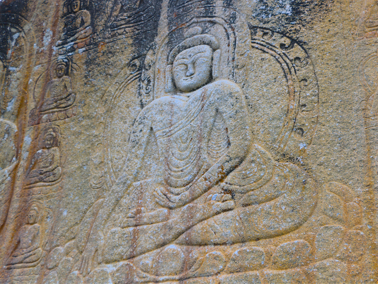 Manthal_Buddha_Rock.png