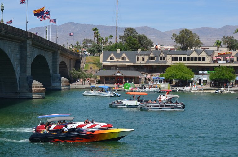 Pixabay - Las Vegas - Lake Havasu - london-bridge-364757_1920.jpg