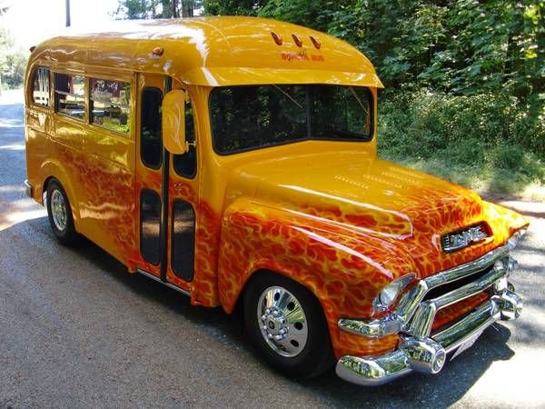 school-bus-pimped-11.jpg