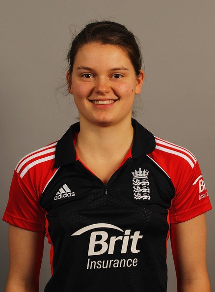 Amy+Jones+England+Women+Cricket+Squad+Training+E1vxeo9dbePl.jpg