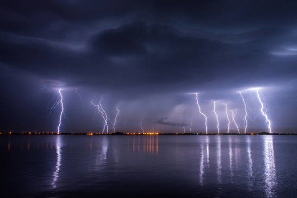 paura-dei-fulmini-relampago-del-catatumbo-veneziela-590x393.jpeg