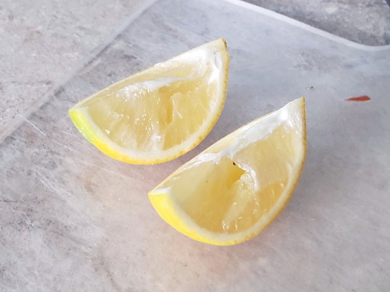 lemonCut.jpg