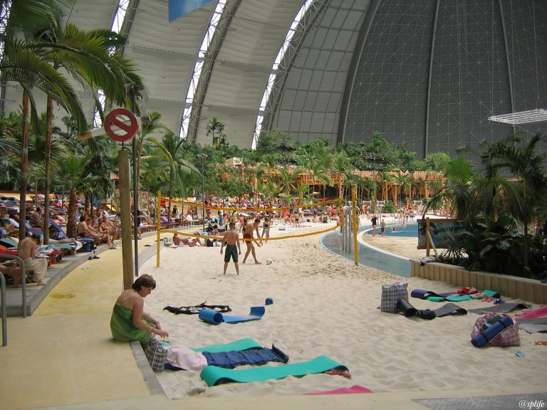 tropicalisland_06.JPG