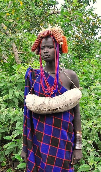 Mursi_Tribe_(7935230324).jpg